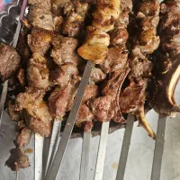 آشپز. حسابدار.  کمک آشپز و کارگر ساده