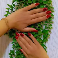 خدمات ناخن و پدیکور