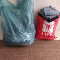 سه گونی لباس در حد نو  تیکه پنجاه تومن