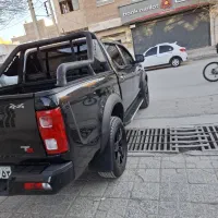 کی ام سی 1402|خودرو سواری و وانت|اصفهان, باغ نگاره|دیوار