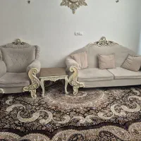 مبل هشت نفر تمیز همرا جلو مبلی وعسلی