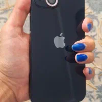 اپل iPhone 13 با حافظهٔ ۱۲۸ گیگابایت