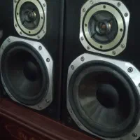 باند اکایی وباند پایونیر اکایی تک میباشد