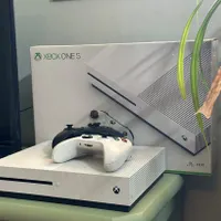 کنسول بازی xbox one s ایکس باکس وان اس یک ترابایت|کنسول، بازی ویدئویی و آنلاین|شیراز, زرگری|دیوار