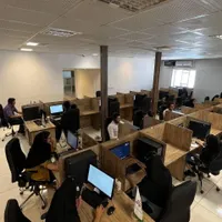 کارشناس پشتیبانی آژانس هواپیمایی