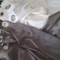 پرده  هازان وحریر پانچی خاکستری وسفید