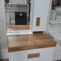 کابین روشویی حجمی سفید ..طرح چوب