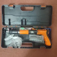 تراز لیزری .میخ کوب.پرژکتور و  شارژی و‌خورشیدی