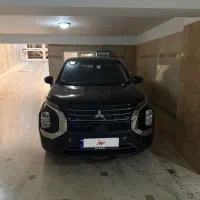 اوتلندر ۲۰۲۳ m لاین
