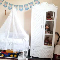 تخت گهواره شو و کمد کودک