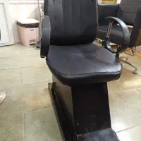 با سلام یک عدد صندل. اصلاح به فروش میرسد|آرایشگاه و سالن‌های زیبایی|ارومیه, |دیوار