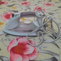 اتو کار کرده کاملا سالم