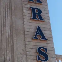 تابلو ساز و حکاکی و برش لیزر تولید جعبه جواهرات