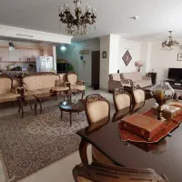 ۱۵۴ متری ۳ طرف نور طبقه ۱ تمیز و خوش روحیه