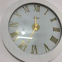 ساعت دیواری