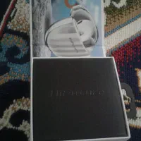 ایرپاد|لوازم جانبی موبایل و تبلت|پرند, فاز ۵|دیوار