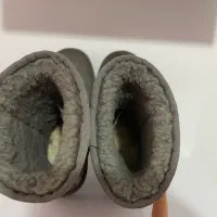 کفش|کیف، کفش، کمربند|تربت جام, شهید غلام زاده|دیوار