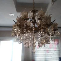 دو عدد لوستر پذیرایی و آشپزخانه