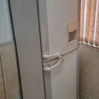 یخچال فریزر مدل دورسا سالم بدون تعمیر|یخچال و فریزر|صحنه, |دیوار