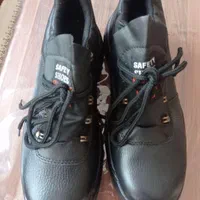 کفش کار سایز ۴۳
