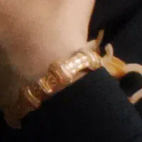 دستنبد طلا گمشده
