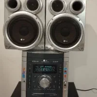 یک دستگاه سیستم صوتی خانگی کیفیت بی نظیر