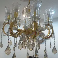 لوستر کریستال ۸ شاخه و۱۶ لامپ