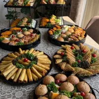 فینگر فود و میز مزه