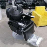 از این صندلی فروشی. داشت کسی بگه