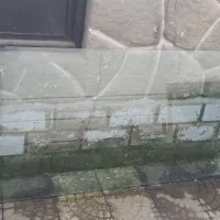 شیشه سکوریتی.