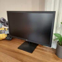 دو عدد مانیتور 22 اینچ LG پنل IPS FHD مخصوص طراحی|قطعات و لوازم جانبی رایانه|رشت, سعدی (تختی)|دیوار