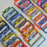 آویز لباس چوب لباسی