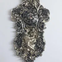 یک عدد ساعت پلیستری دیواری تزینی