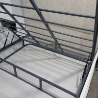 تختخواب ۲نفره با کفی فلزی جکدار، نو و سالم|تخت و سرویس خواب|همدان, |دیوار