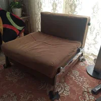 فروش مبل ۵ نفره چستر و یک تختخواب شو تک نفره|مبلمان خانگی و میز عسلی|تهران, چهارصد دستگاه|دیوار