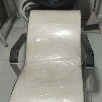 صندلی و سرشور آرایشگاه