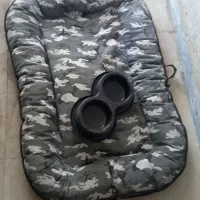 جای خواب و ظرف غذا سگ