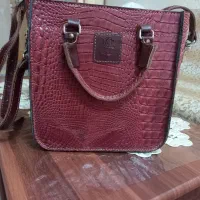 کیف چرم طبیعی دست دوز