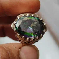 انگشتر توپاز هفت رنگ