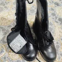 پوتین سربازی|کیف، کفش، کمربند|نجف‌آباد, قلعه سفید|دیوار