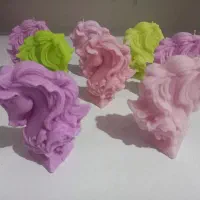 شمع نماد سال اسب وتخم مرغ