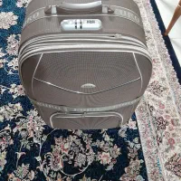 چمدان مسافرتی