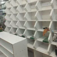 قفسه آجیل و شکلات