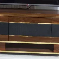 میز تلوزیون در حد نو