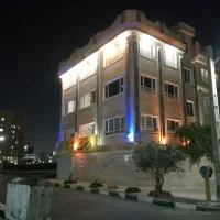 ۳طبقه با موقعیت اداری و تجاری