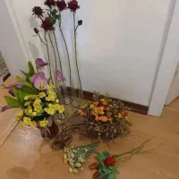 گل به همراه گلدان