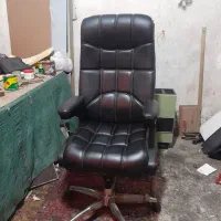 تعمیر صندلی گردون واداری