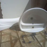 روشویی همراه پایه اش کارتن لباسشویی و تلویزیون|لوازم سرویس بهداشتی|کرمانشاه, |دیوار