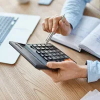 حسابدار خانم یا آقا