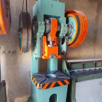 خم وگیوتین پمپ باد،پرس ضربه ای